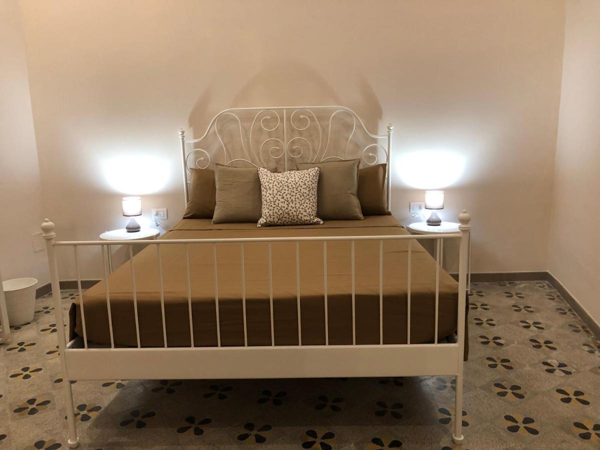 B&B Meliora Rooms Авола Екстер'єр фото