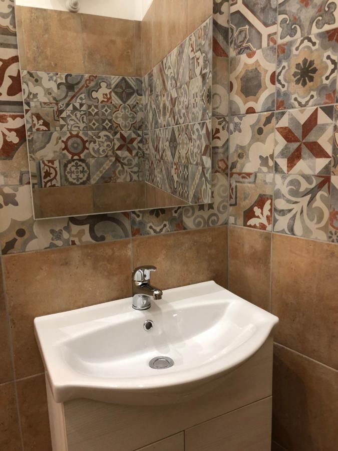 B&B Meliora Rooms Авола Екстер'єр фото